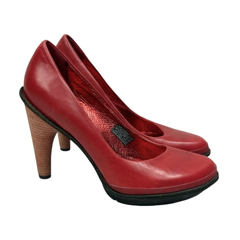 Tsubo Magda Burgundy Red Leather Platform Wooden Heels Pumps